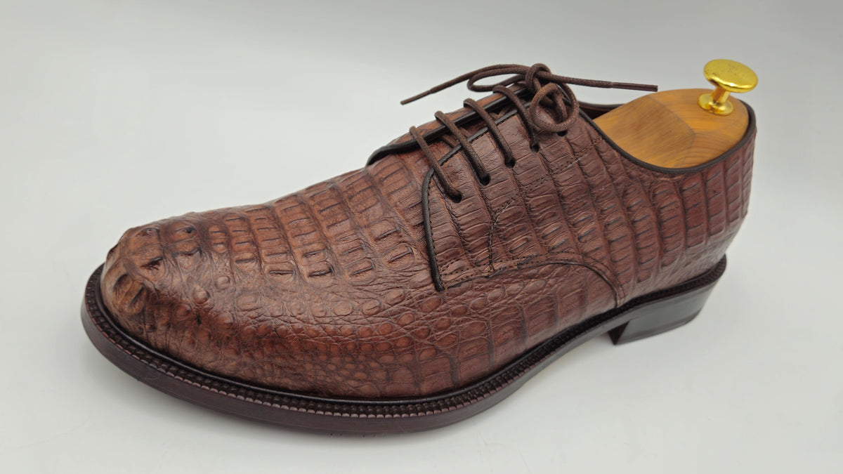 The d29:5 Master Artisan Chestnut Crocodile Derby