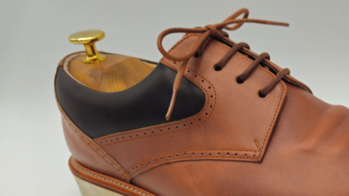 The d29:5 Meridian Terracotta Saddle Derby