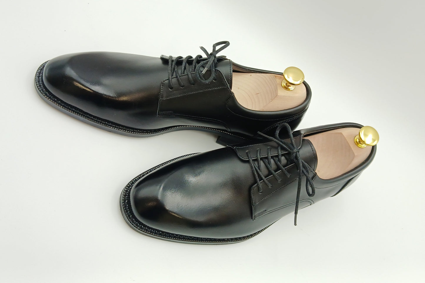 Obsidian Plain Derbies