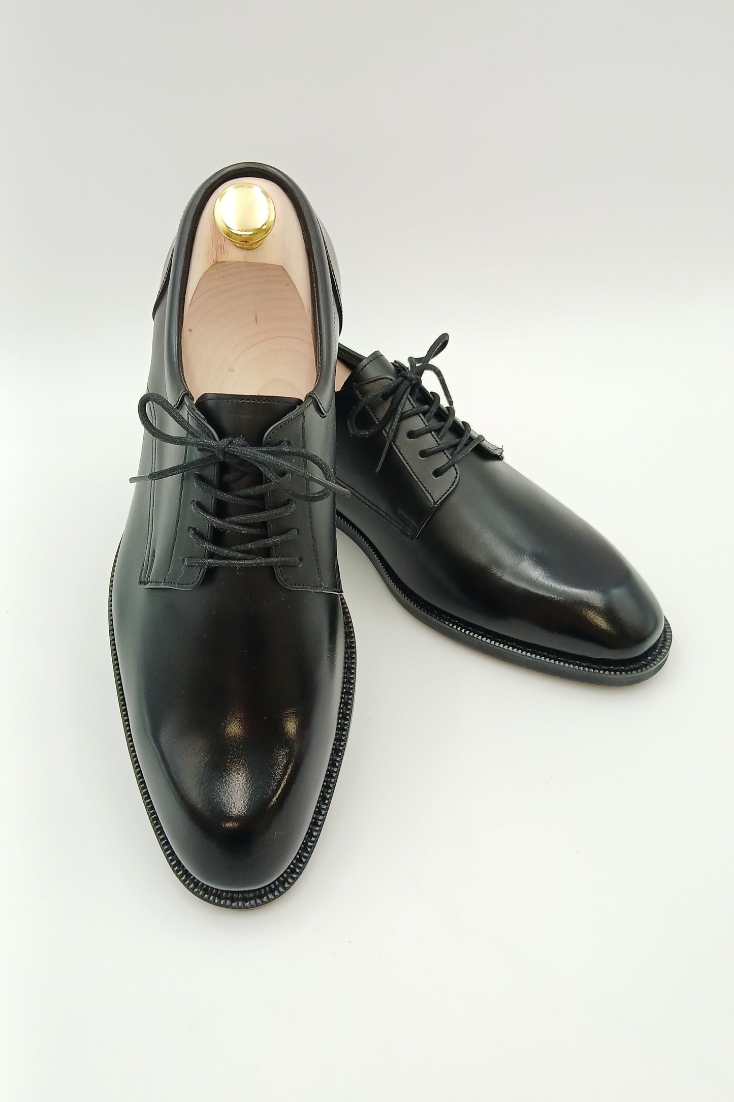 Obsidian Plain Derbies