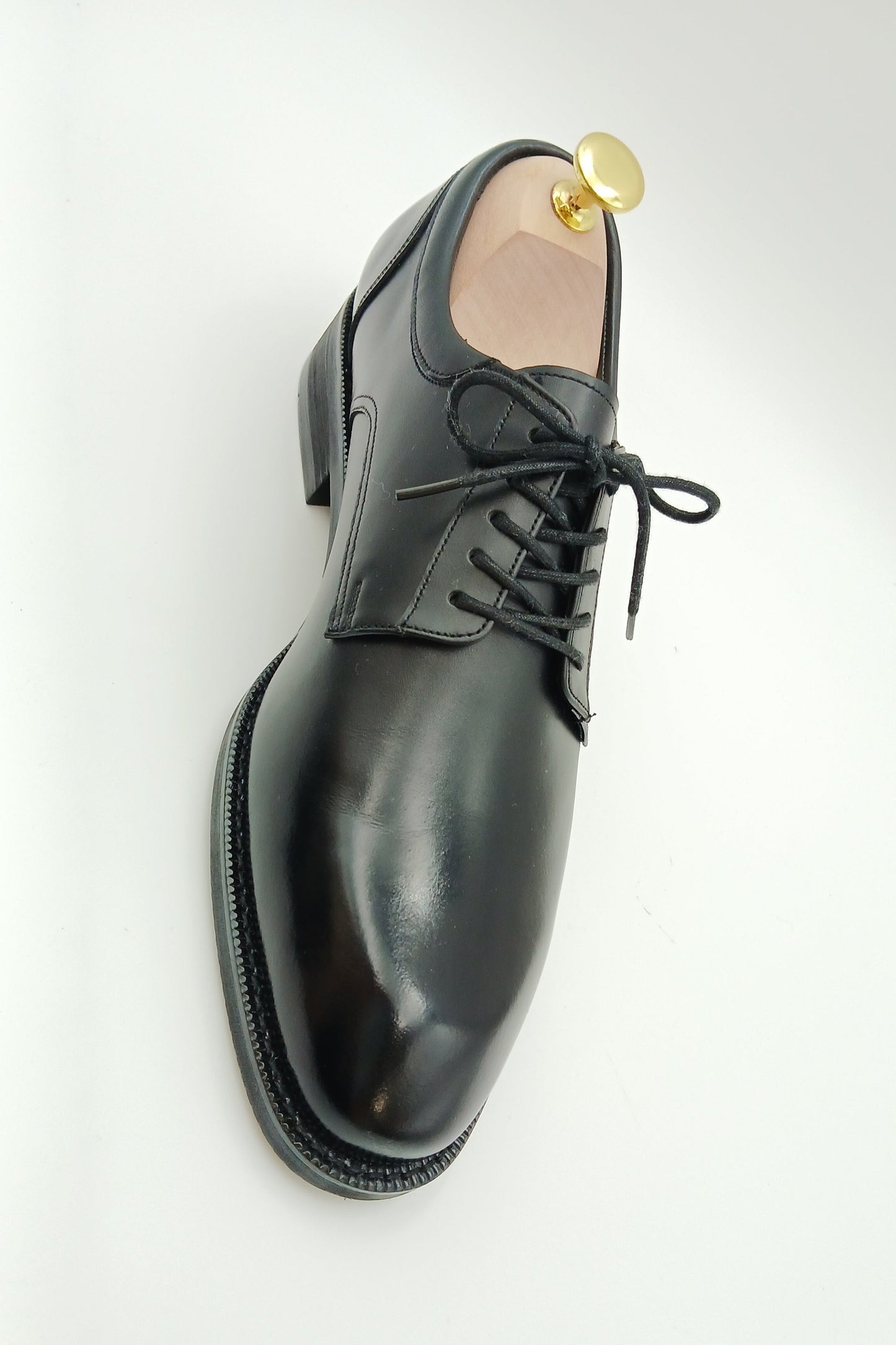 Obsidian Plain Derbies