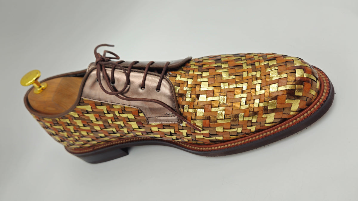 The d29:5 Master Artisan Multi-Tonal Woven Derby