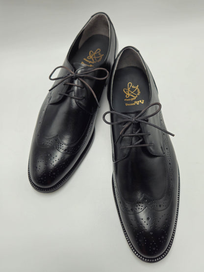 The D295MA Classic Black Brogue Derby