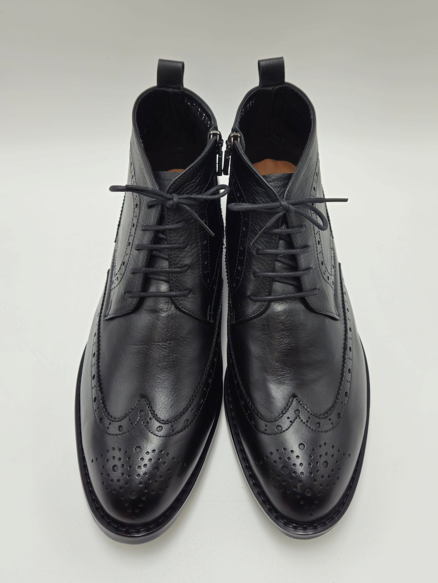 The d295ma Signature Brogue Derby Boot